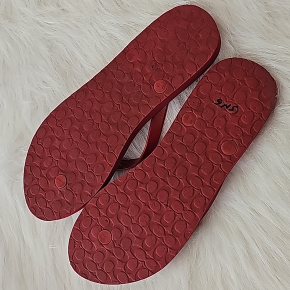 EUC Coach Abbigail flip flops - Picture 6 of 7